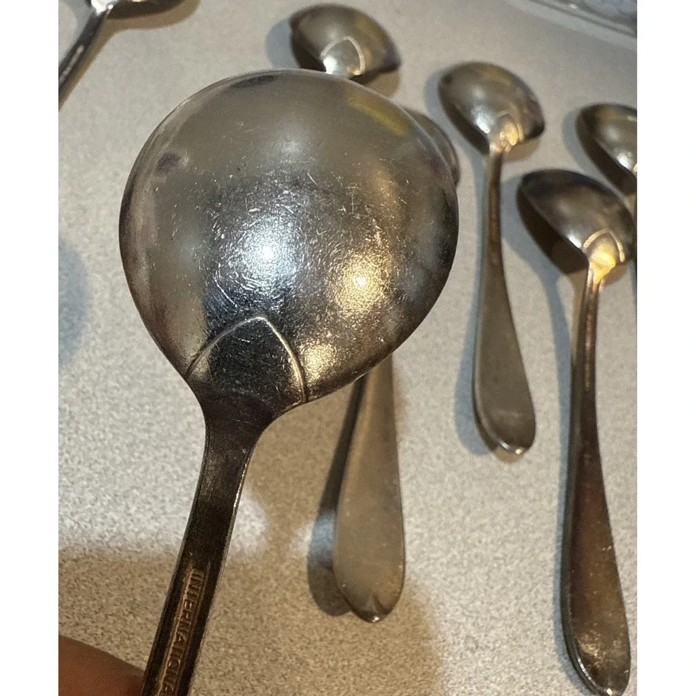 INTERNATIONAL SILVER CO 12 silver-plated vintage Soup/ Bouillon spoons stamped